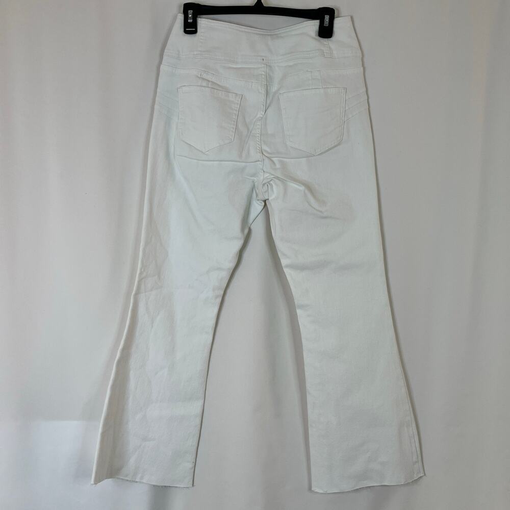 Bold Elements White High Rise Crop Flare Denim Jeans Stretch Waist NWT Women’s - Picture 9 of 9